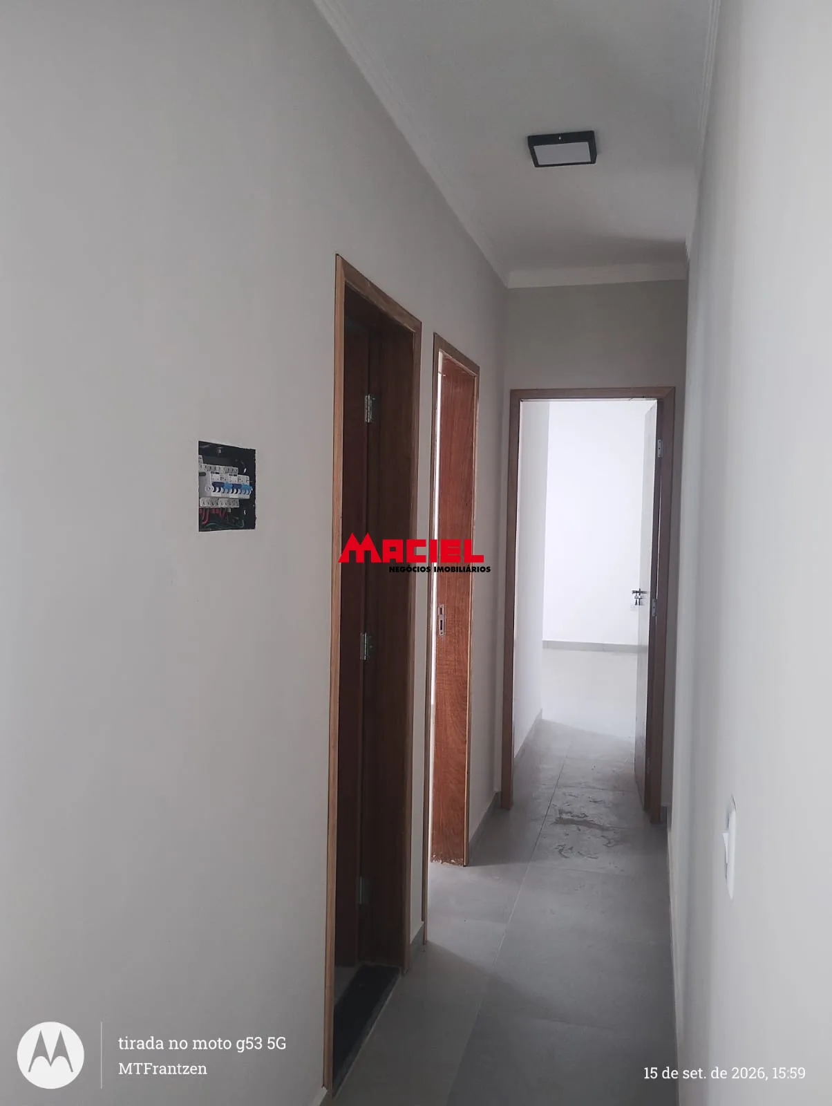 Comprar Casa / Padr&atilde;o em S&atilde;o Jos&eacute; dos Campos R$ 400.000,00 - Foto 2