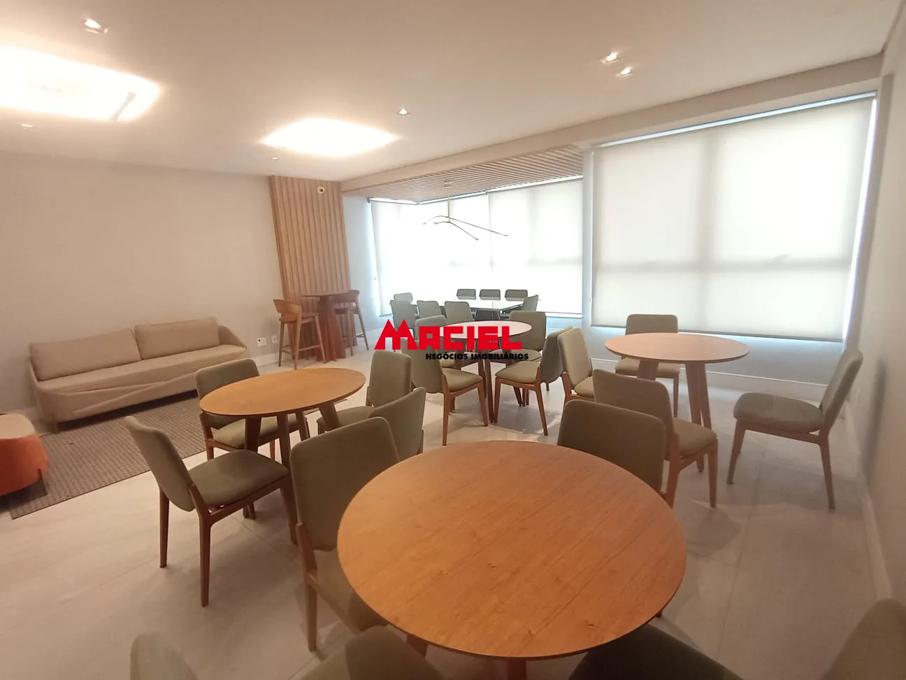 Alugar Apartamento / Mobiliado em S&atilde;o Jos&eacute; dos Campos R$ 4.500,00 - Foto 30