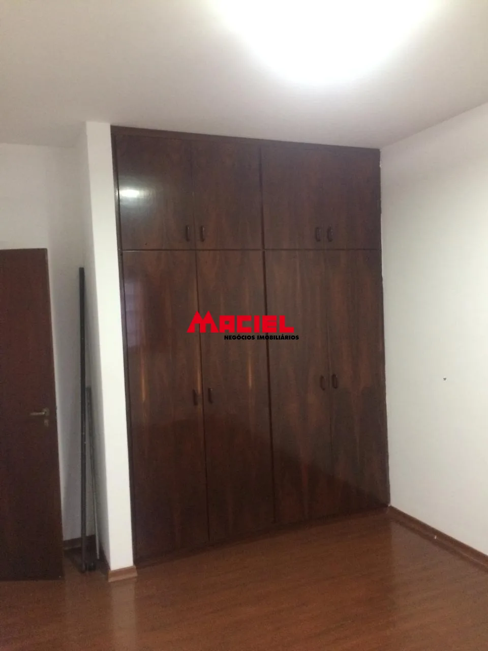Comprar Casa / Sobrado em S&atilde;o Jos&eacute; dos Campos R$ 1.600.000,00 - Foto 2