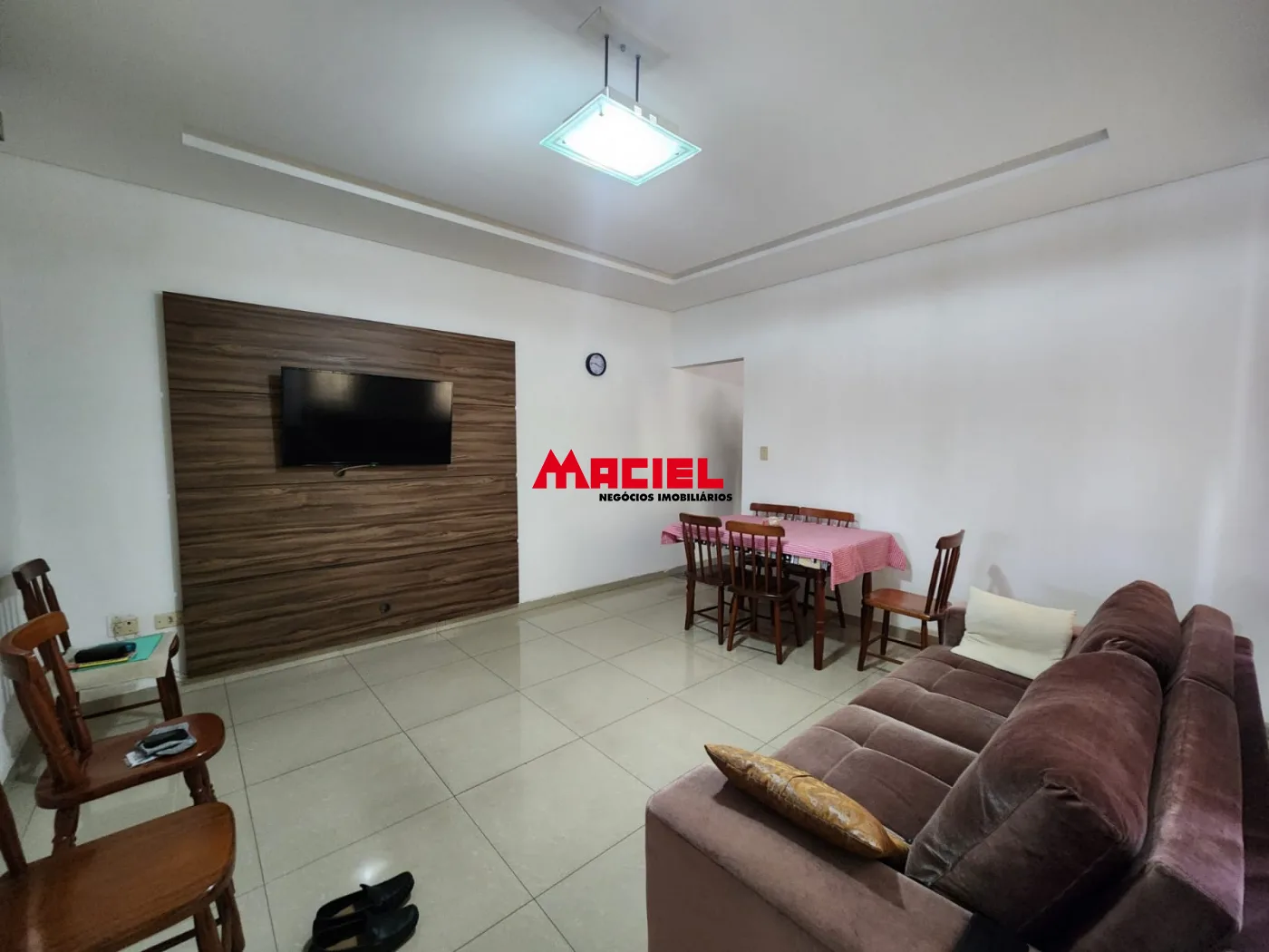 Comprar Casa / Padr&atilde;o em S&atilde;o Jos&eacute; dos Campos R$ 675.000,00 - Foto 3
