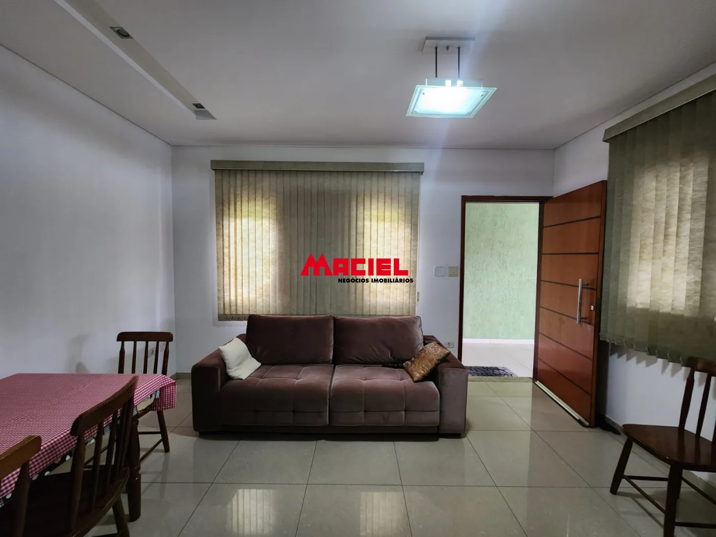 Comprar Casa / Padr&atilde;o em S&atilde;o Jos&eacute; dos Campos R$ 675.000,00 - Foto 4