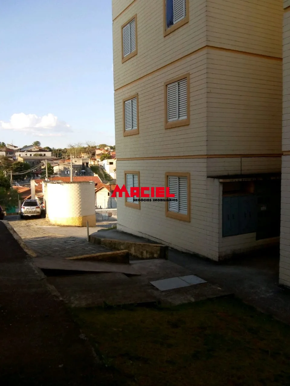 Comprar Apartamento / Padr&atilde;o em S&atilde;o Jos&eacute; dos Campos R$ 300.000,00 - Foto 3