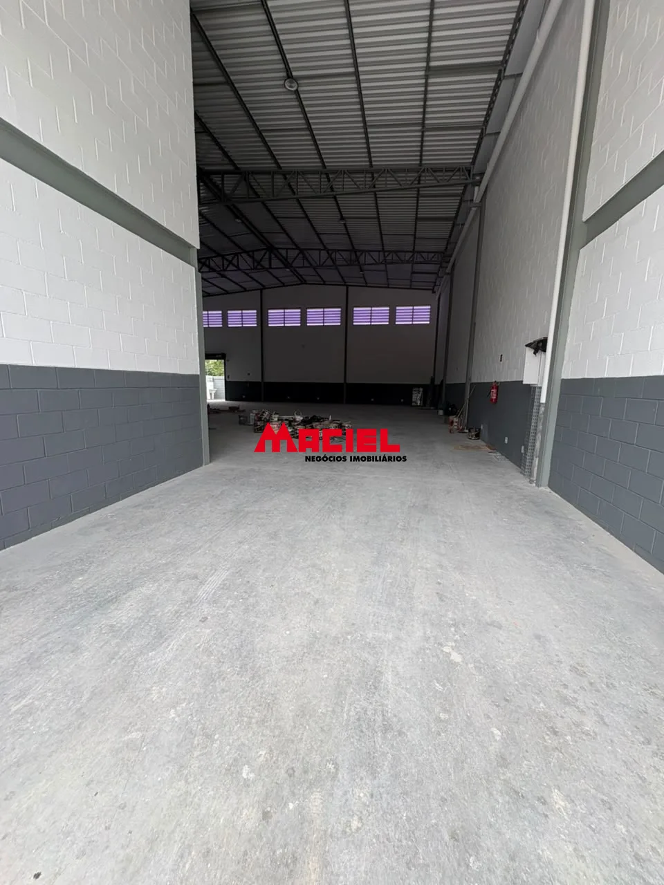 Alugar Comercial / Galp&atilde;o em Jacare&iacute; R$ 16.000,00 - Foto 3