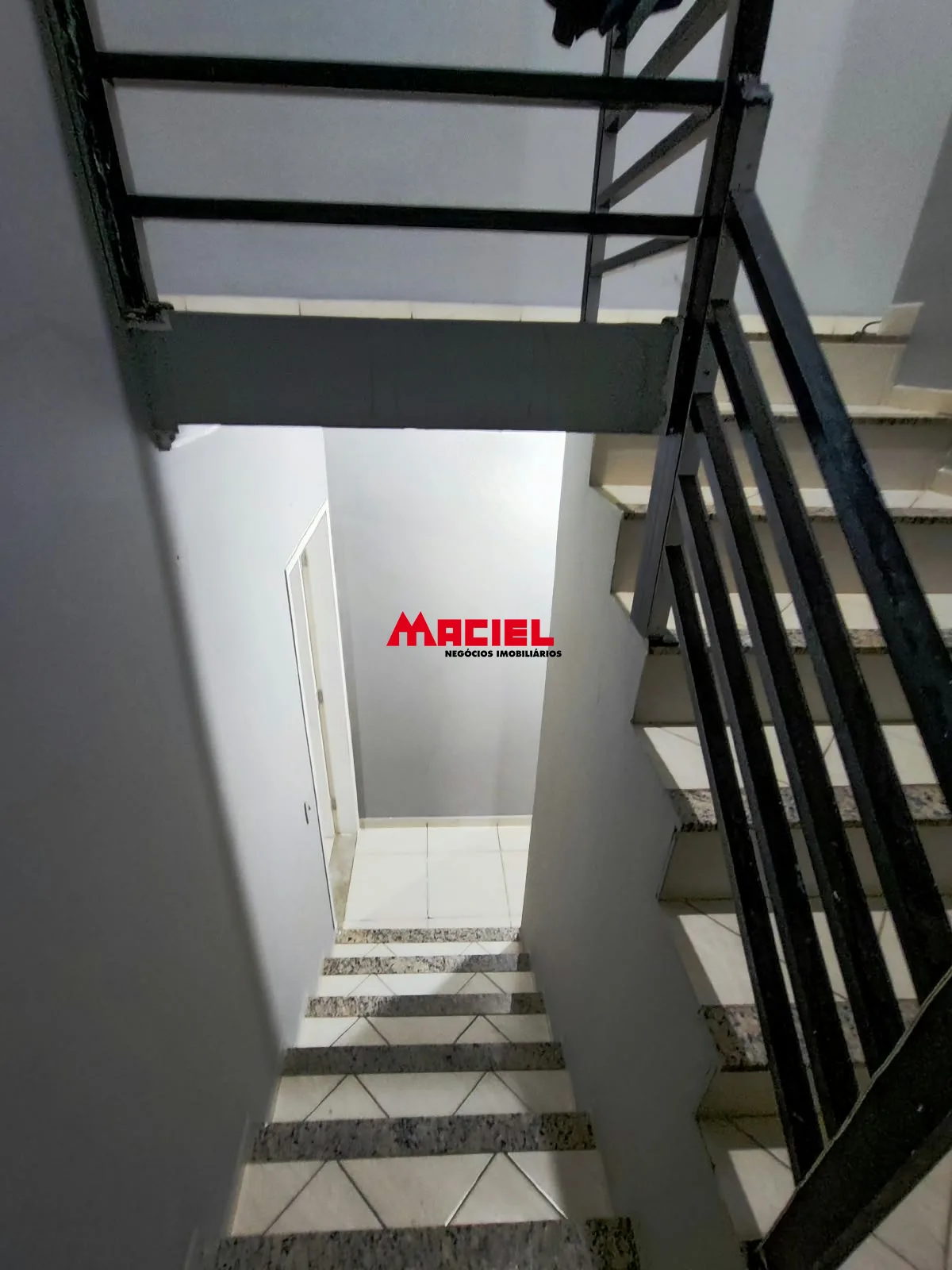 Alugar Casa / Padr&atilde;o em S&atilde;o Jos&eacute; dos Campos R$ 2.500,00 - Foto 6