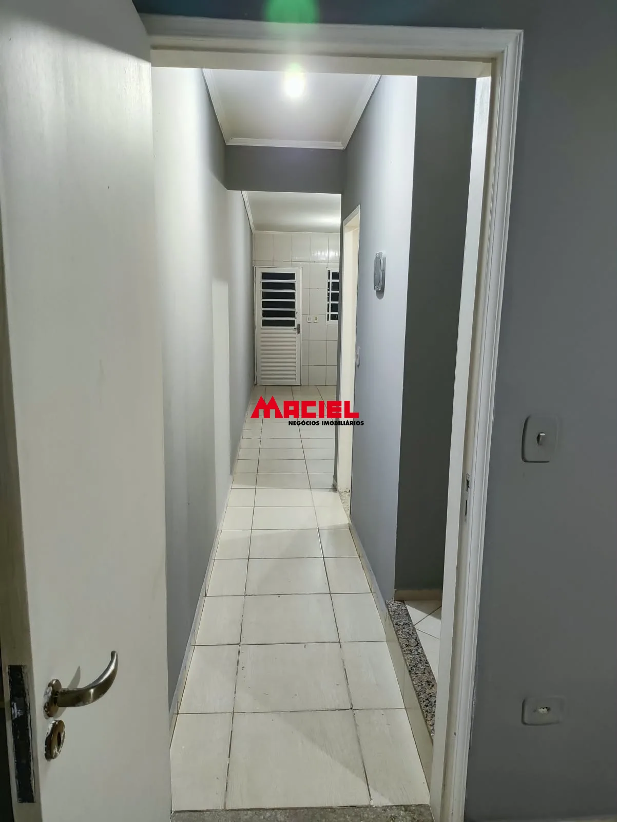 Alugar Casa / Padr&atilde;o em S&atilde;o Jos&eacute; dos Campos R$ 2.500,00 - Foto 9