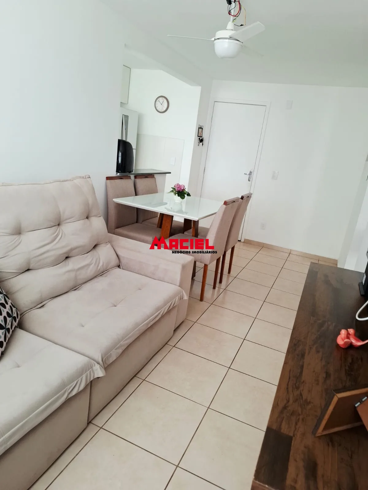 Comprar Apartamento / Padr&atilde;o em S&atilde;o Jos&eacute; dos Campos R$ 360.000,00 - Foto 2