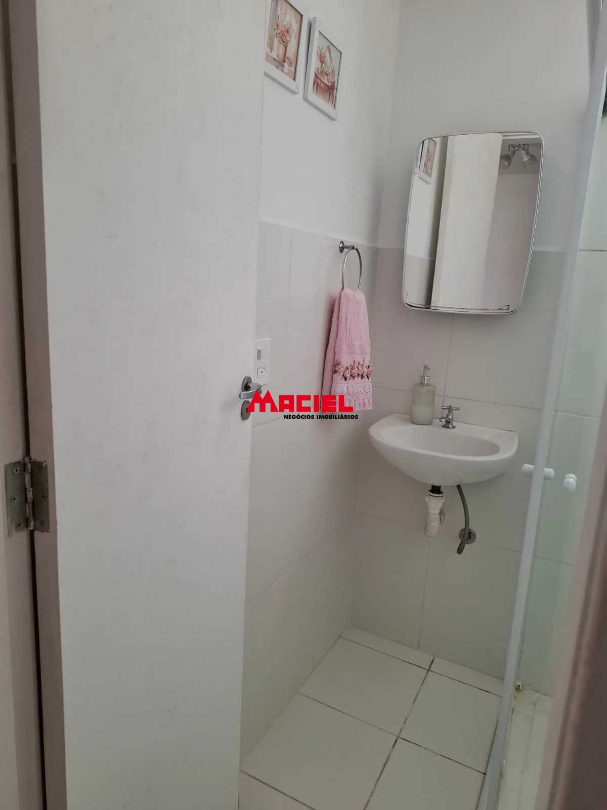 Comprar Apartamento / Padr&atilde;o em S&atilde;o Jos&eacute; dos Campos R$ 360.000,00 - Foto 10