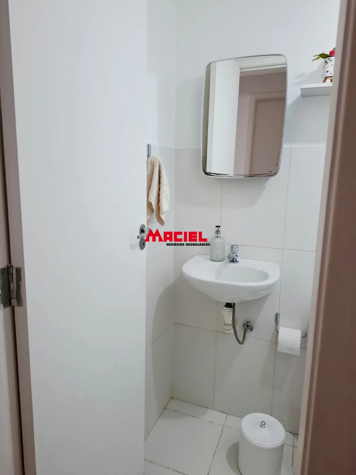 Comprar Apartamento / Padr&atilde;o em S&atilde;o Jos&eacute; dos Campos R$ 360.000,00 - Foto 16