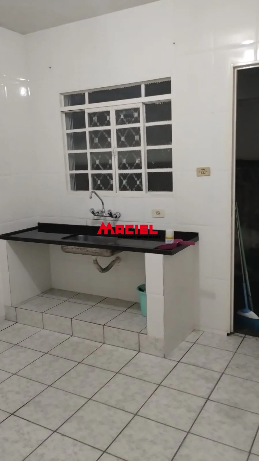Comprar Casa / Padr&atilde;o em Caraguatatuba R$ 350.000,00 - Foto 4