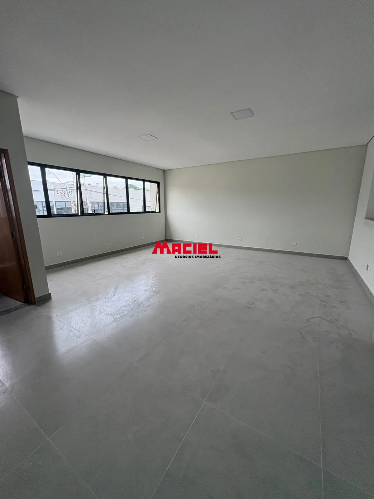 Alugar Comercial / Galp&atilde;o em Jacare&iacute; R$ 21.000,00 - Foto 3