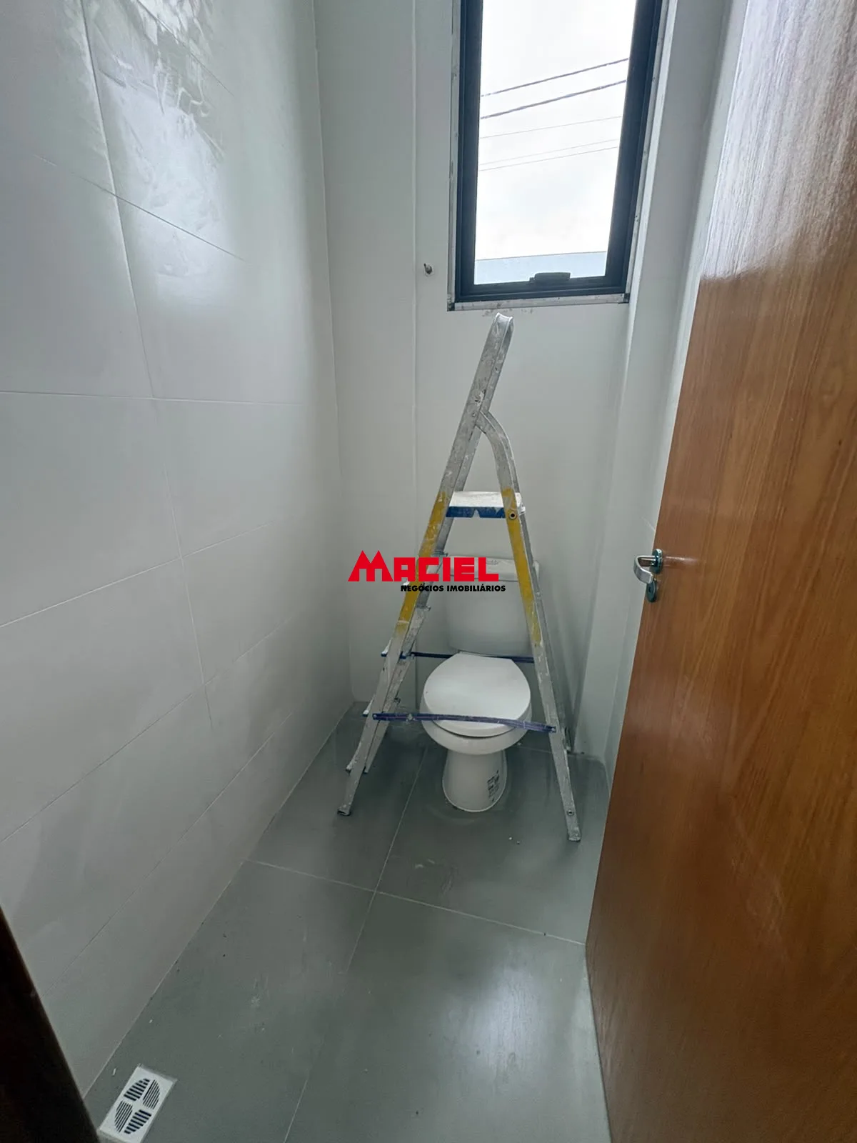 Alugar Comercial / Galp&atilde;o em Jacare&iacute; R$ 21.000,00 - Foto 5