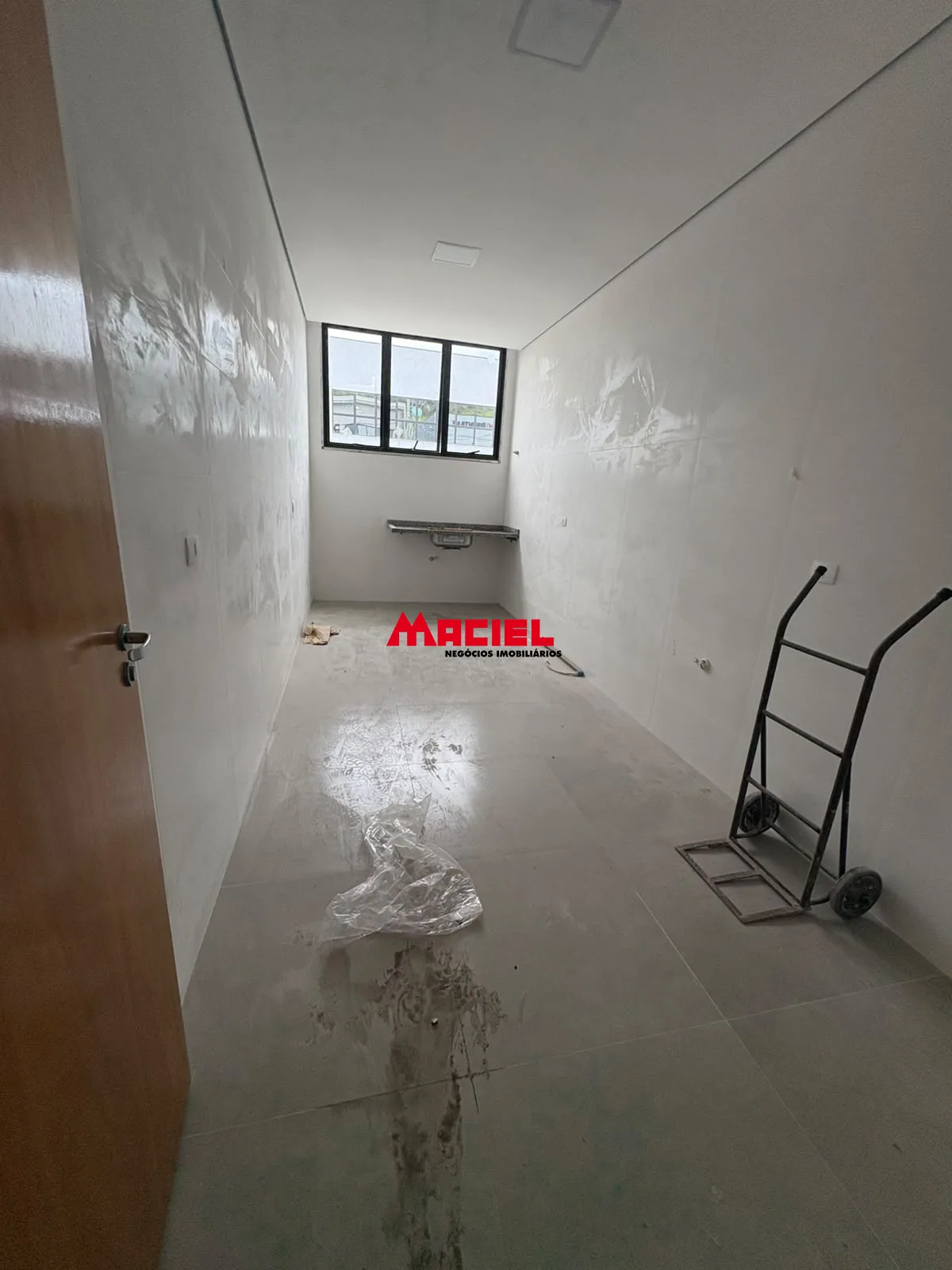Alugar Comercial / Galp&atilde;o em Jacare&iacute; R$ 21.000,00 - Foto 11