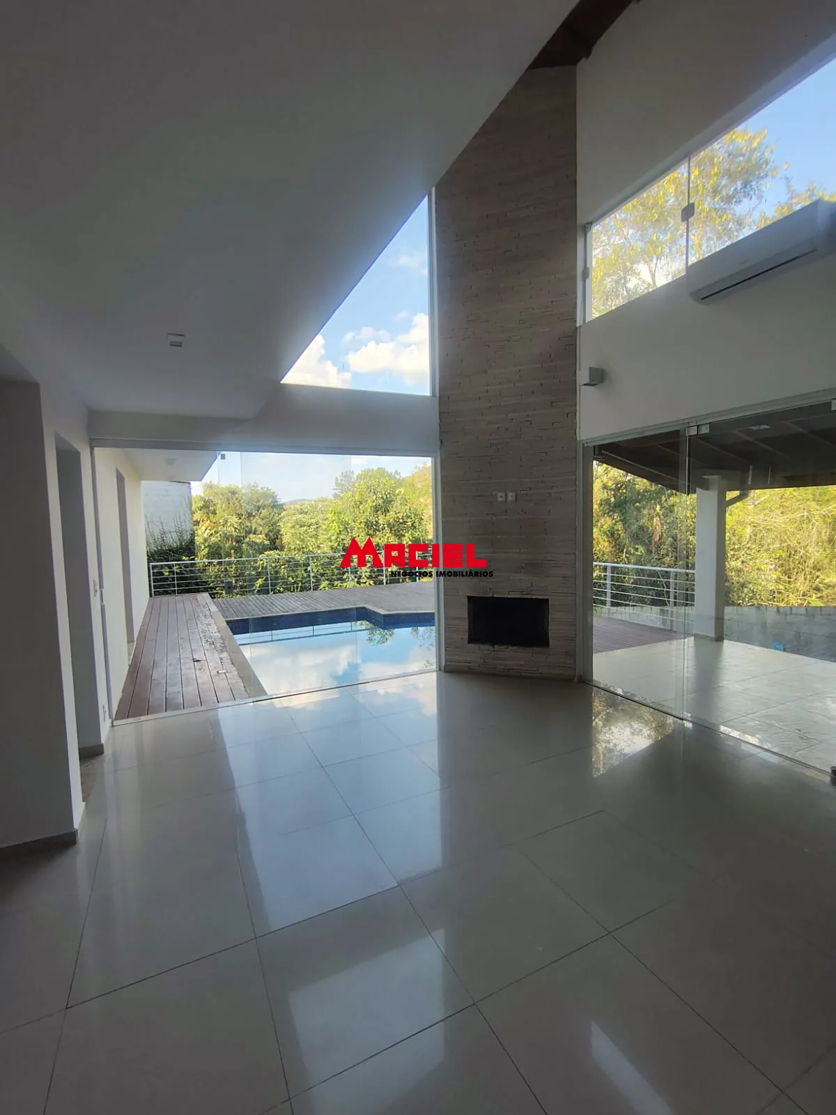 Comprar Casa / Padr&atilde;o em Jambeiro R$ 1.485.000,00 - Foto 1
