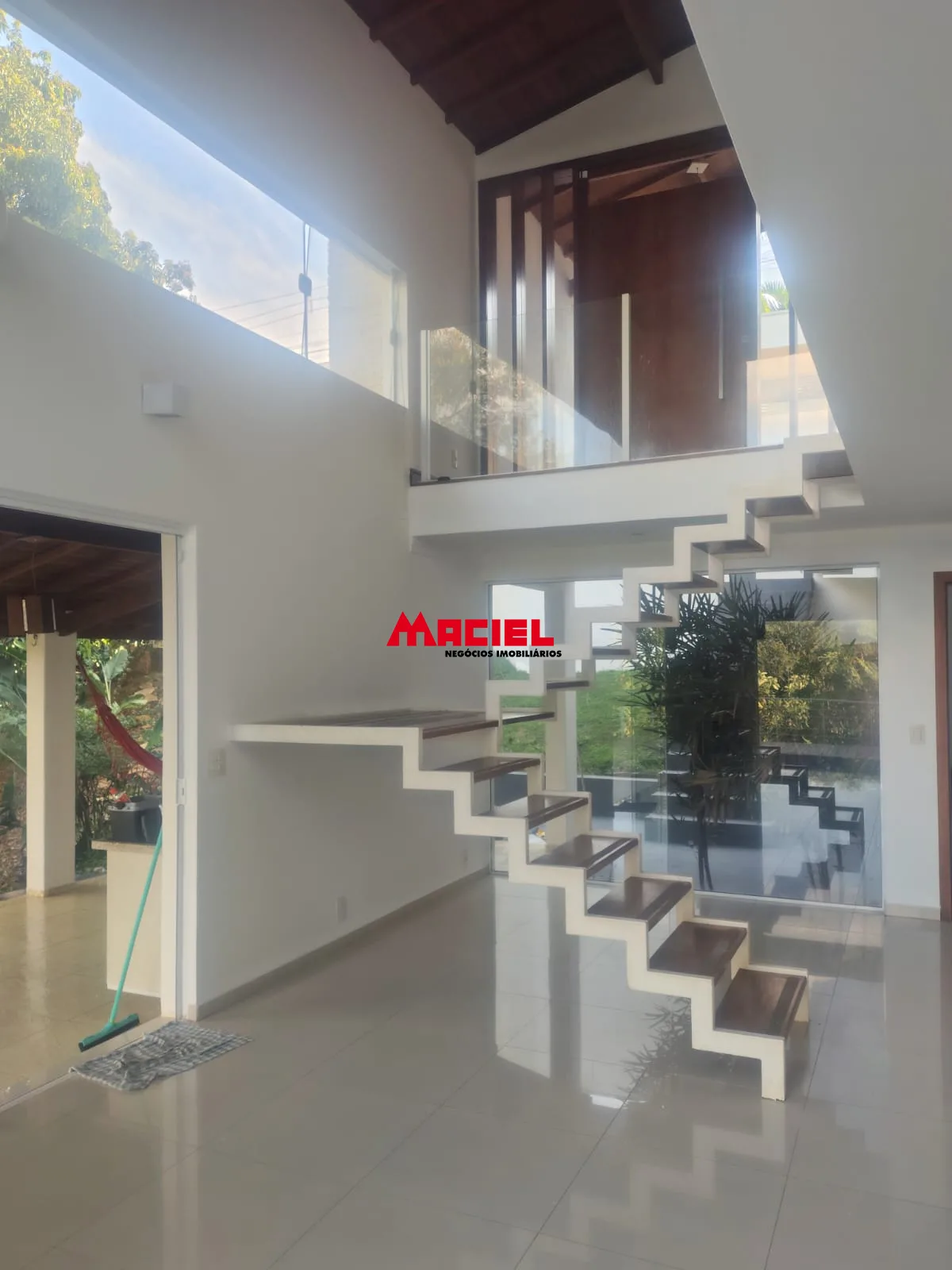 Comprar Casa / Padr&atilde;o em Jambeiro R$ 1.485.000,00 - Foto 5