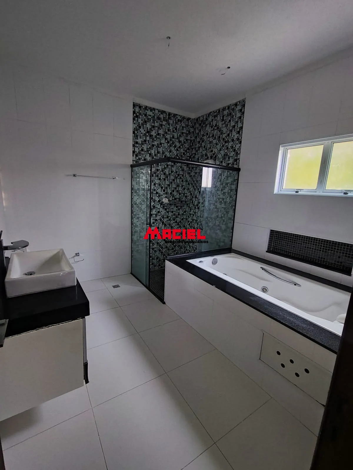 Comprar Casa / Padr&atilde;o em Jambeiro R$ 1.485.000,00 - Foto 28