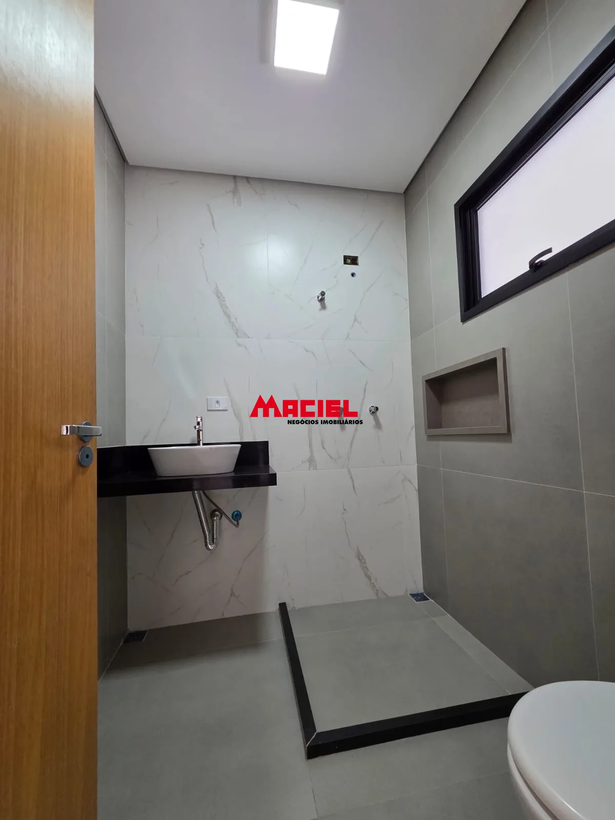 Comprar Casa / Padr&atilde;o em Ca&ccedil;apava R$ 530.000,00 - Foto 7