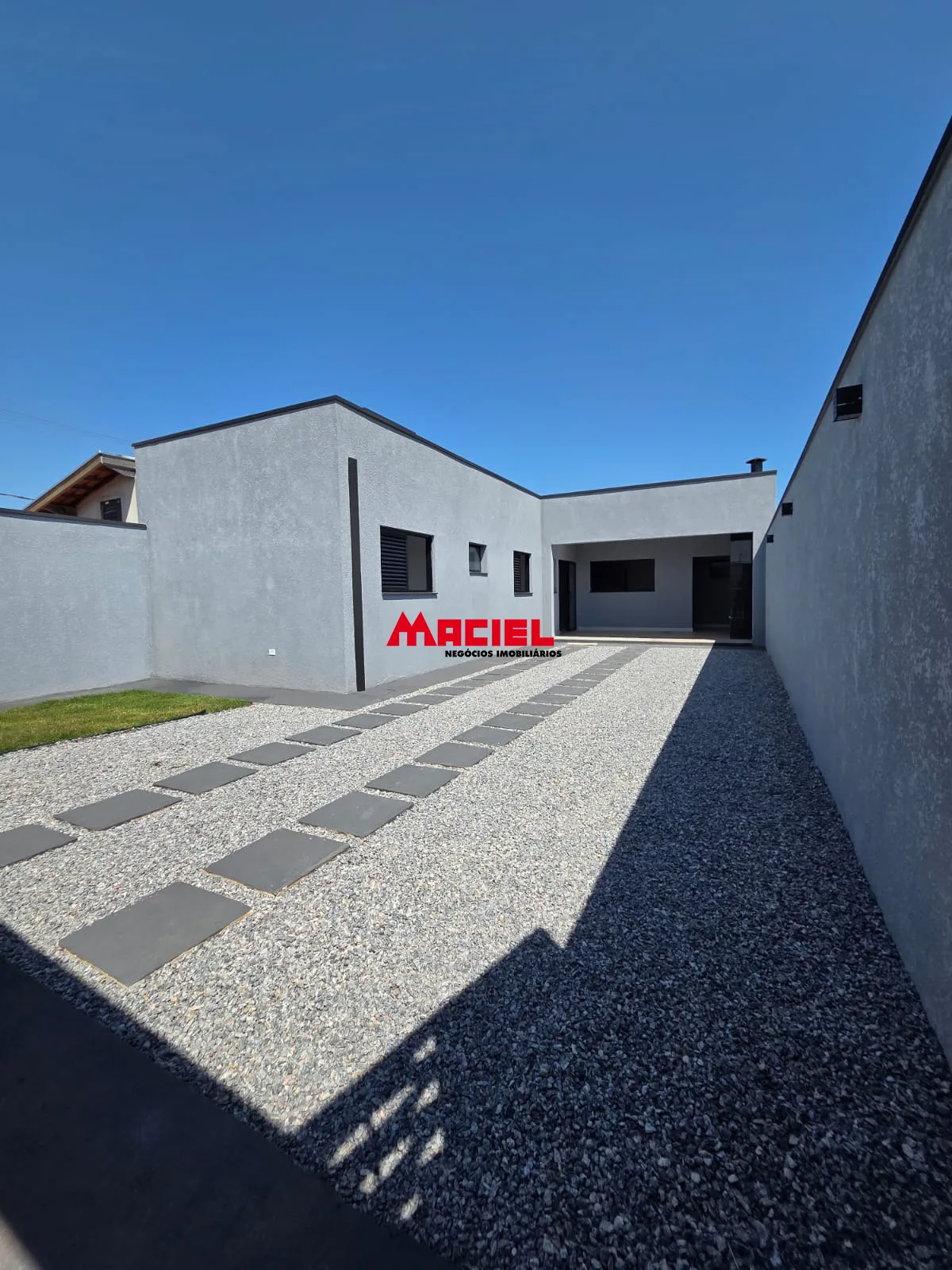 Comprar Casa / Padr&atilde;o em Ca&ccedil;apava R$ 530.000,00 - Foto 1
