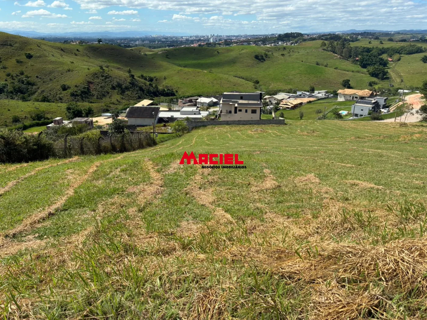 Comprar Terreno / Residencial em Jacare&iacute; R$ 480.000,00 - Foto 2