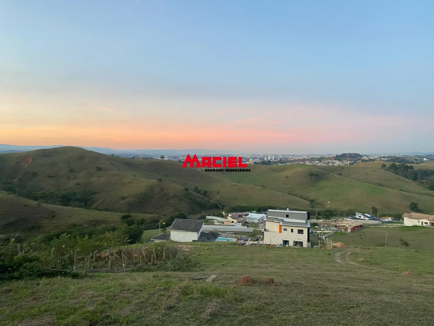 Comprar Terreno / Residencial em Jacare&iacute; R$ 480.000,00 - Foto 3