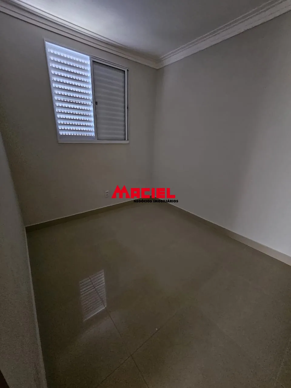 Alugar Apartamento / Padr&atilde;o em S&atilde;o Jos&eacute; dos Campos R$ 2.500,00 - Foto 5