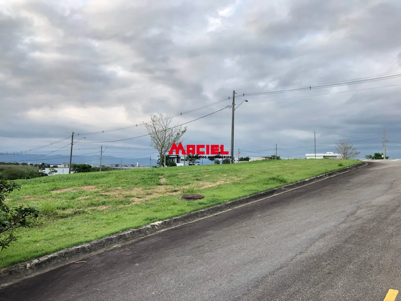 Comprar Terreno / Condom&iacute;nio em Ca&ccedil;apava R$ 340.000,00 - Foto 3