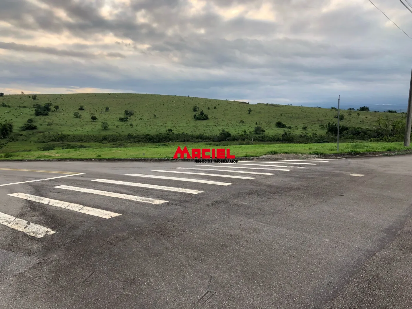 Comprar Terreno / Condom&iacute;nio em Ca&ccedil;apava R$ 340.000,00 - Foto 2
