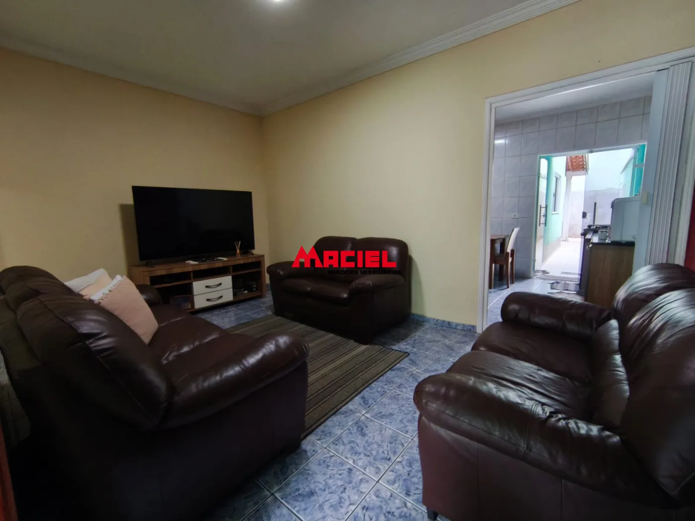 Comprar Casa / Padr&atilde;o em S&atilde;o Jos&eacute; dos Campos R$ 370.000,00 - Foto 2