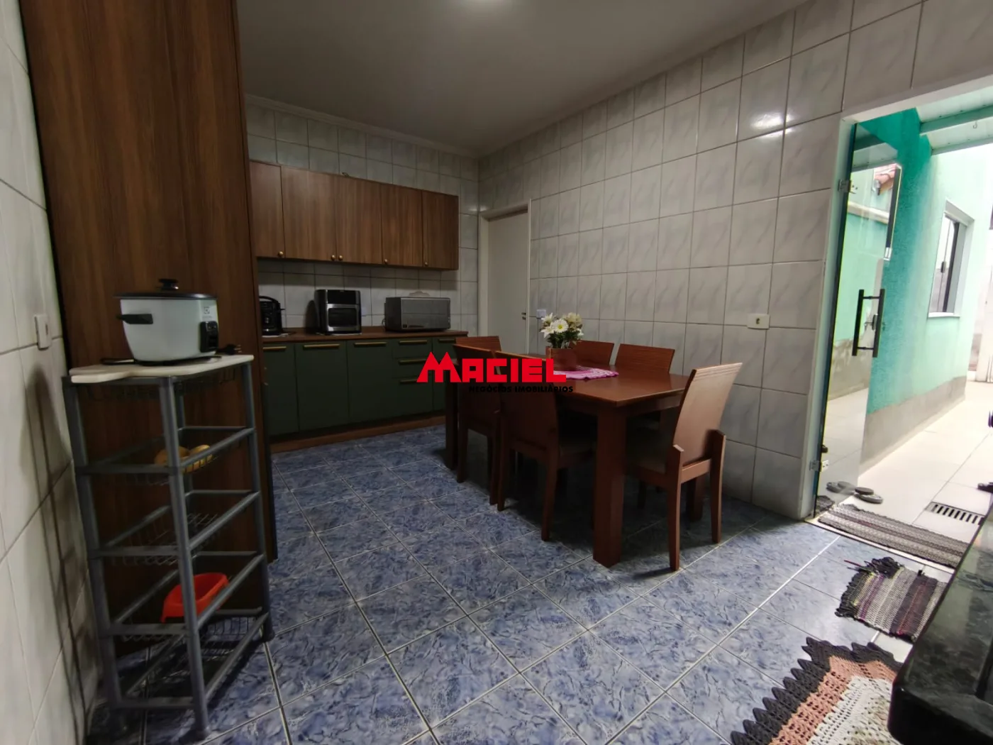 Comprar Casa / Padr&atilde;o em S&atilde;o Jos&eacute; dos Campos R$ 370.000,00 - Foto 4