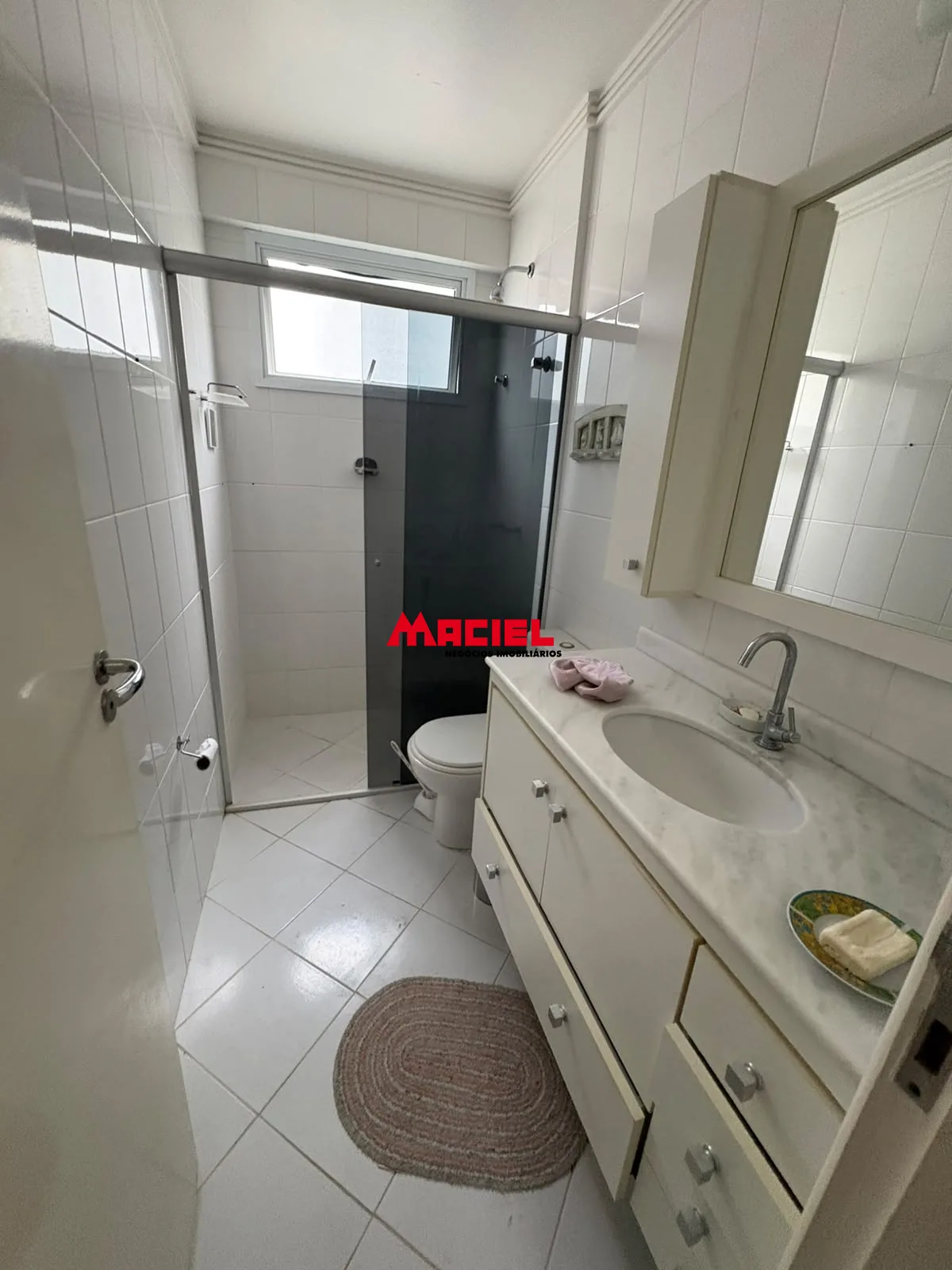 Alugar Apartamento / Padr&atilde;o em S&atilde;o Jos&eacute; dos Campos R$ 4.400,00 - Foto 2