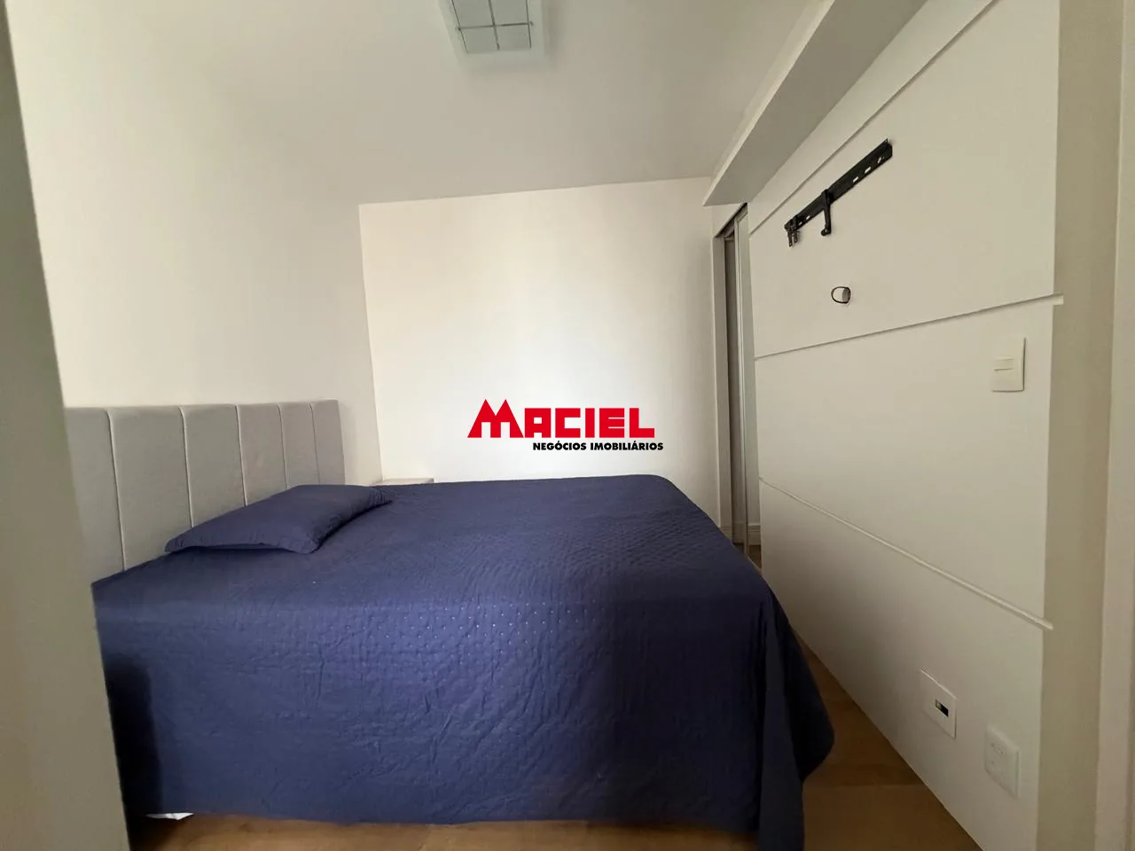 Alugar Apartamento / Padr&atilde;o em S&atilde;o Jos&eacute; dos Campos R$ 4.500,00 - Foto 4