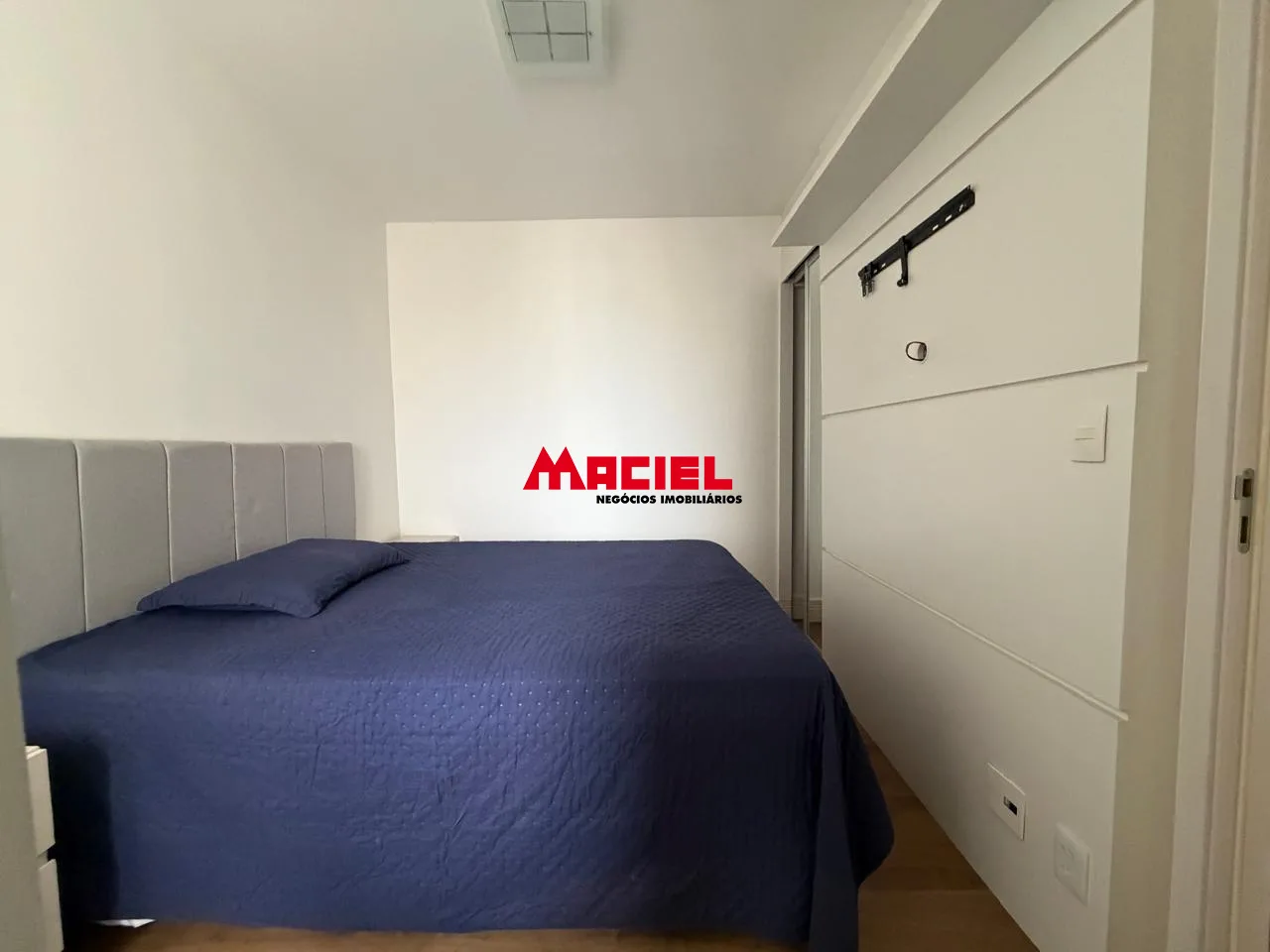 Alugar Apartamento / Padr&atilde;o em S&atilde;o Jos&eacute; dos Campos R$ 4.500,00 - Foto 5