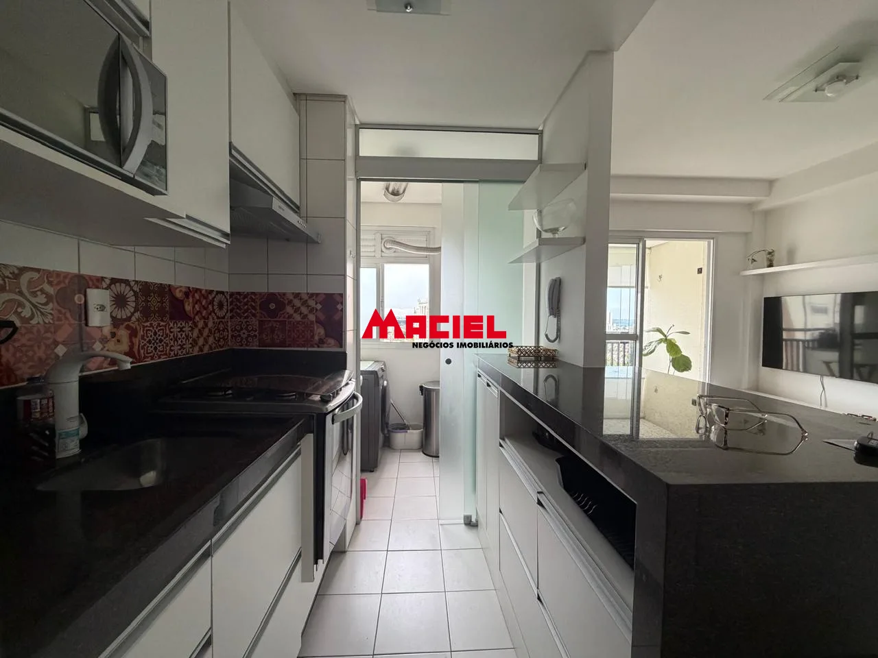 Alugar Apartamento / Padr&atilde;o em S&atilde;o Jos&eacute; dos Campos R$ 4.500,00 - Foto 6