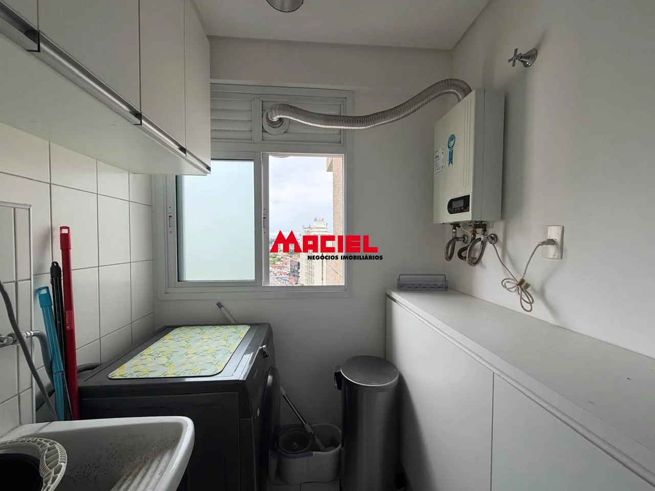 Alugar Apartamento / Padr&atilde;o em S&atilde;o Jos&eacute; dos Campos R$ 4.500,00 - Foto 7