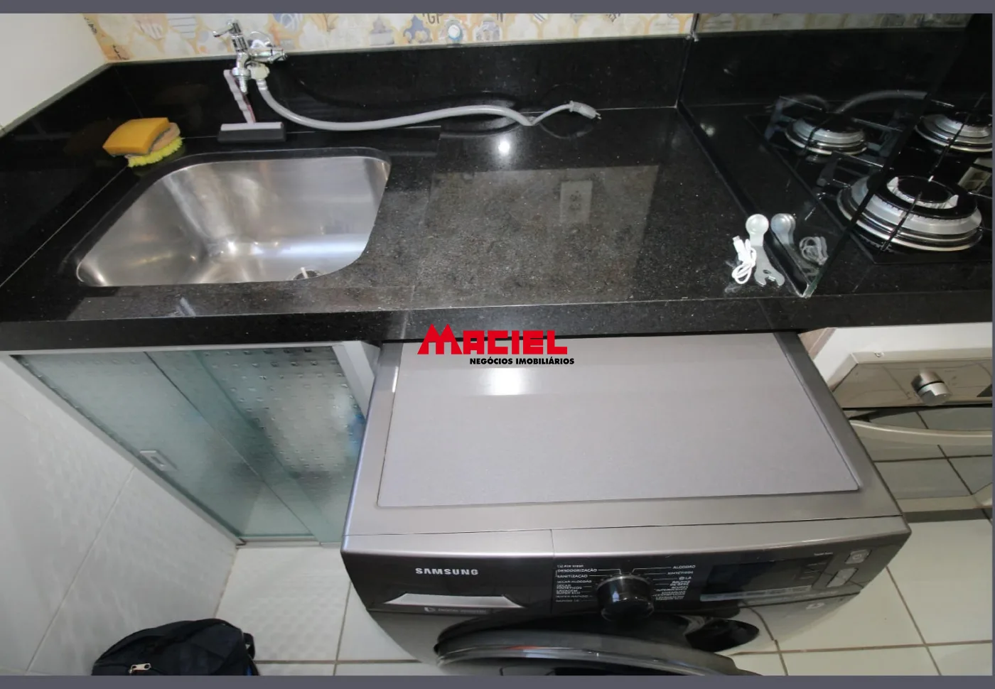 Alugar Apartamento / Padr&atilde;o em S&atilde;o Jos&eacute; dos Campos R$ 1.700,00 - Foto 1