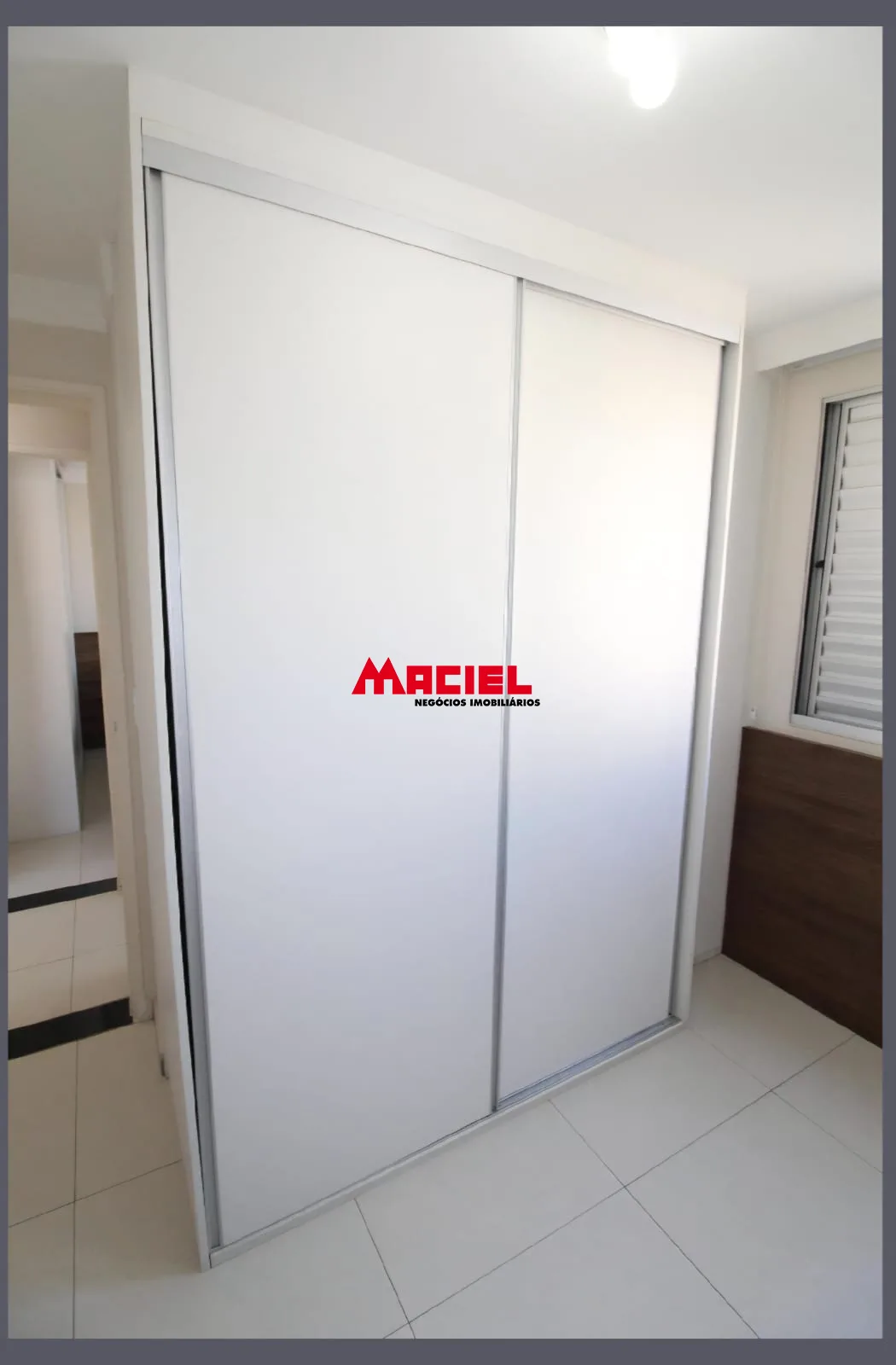 Alugar Apartamento / Padr&atilde;o em S&atilde;o Jos&eacute; dos Campos R$ 1.700,00 - Foto 5