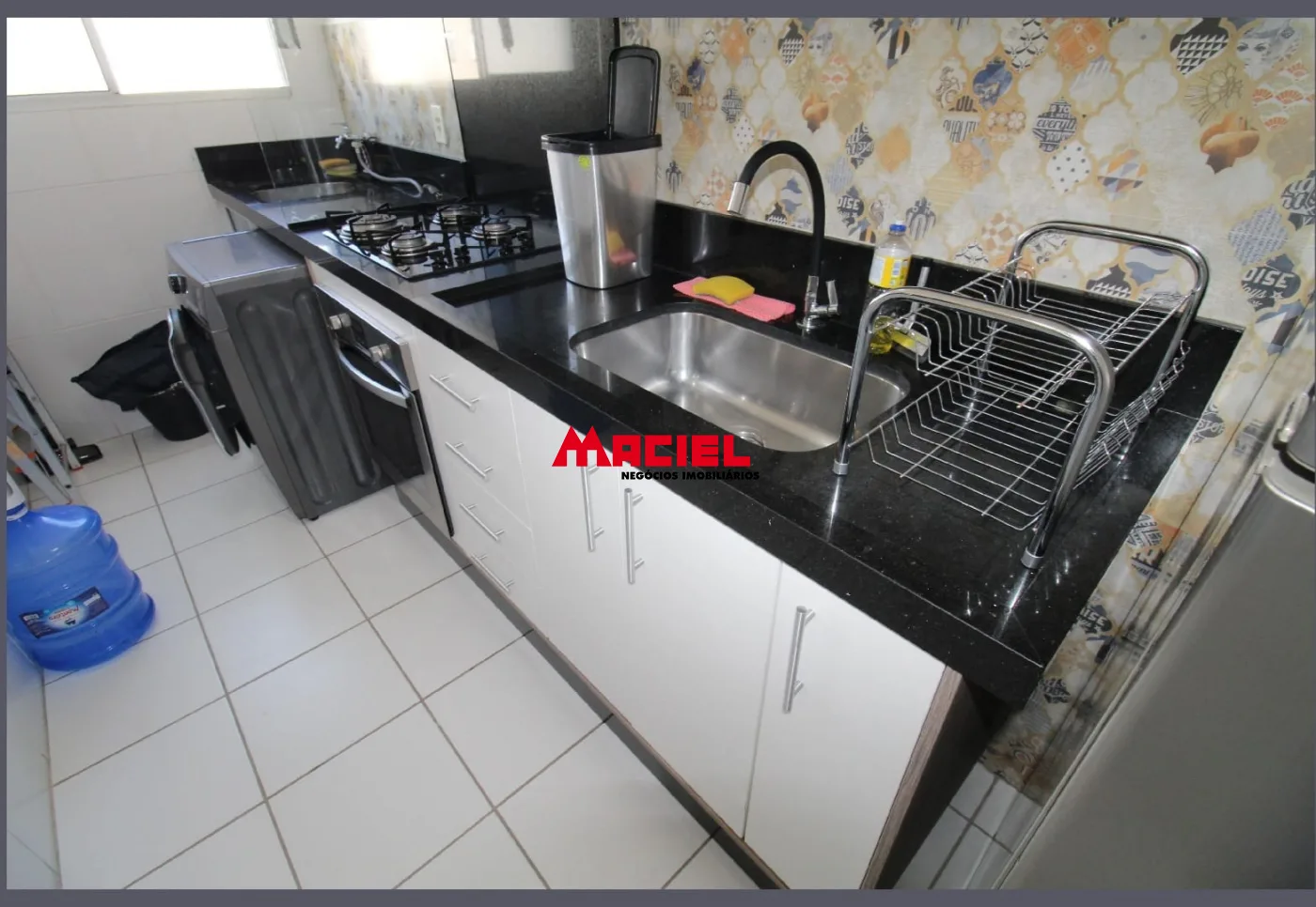 Alugar Apartamento / Padr&atilde;o em S&atilde;o Jos&eacute; dos Campos R$ 1.700,00 - Foto 6
