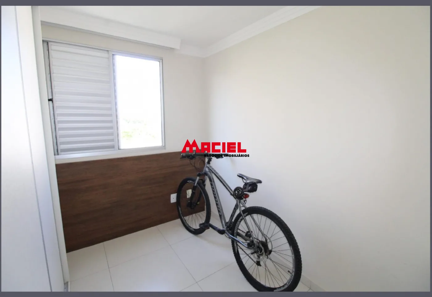 Alugar Apartamento / Padr&atilde;o em S&atilde;o Jos&eacute; dos Campos R$ 1.700,00 - Foto 7