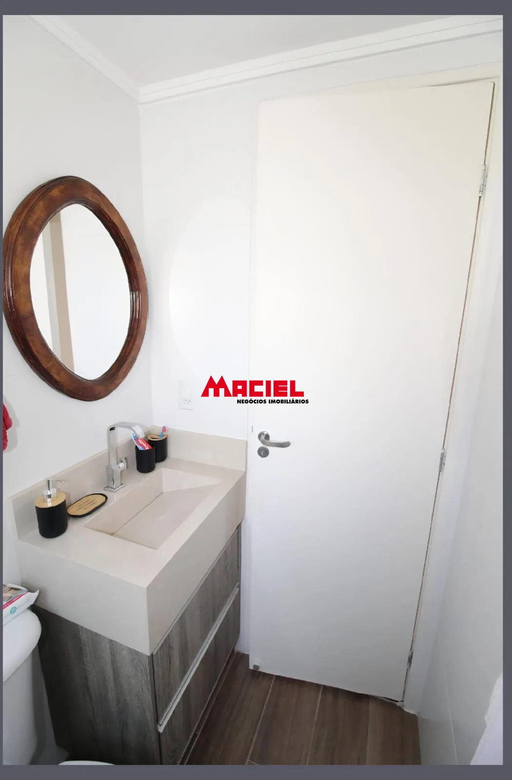 Alugar Apartamento / Padr&atilde;o em S&atilde;o Jos&eacute; dos Campos R$ 1.700,00 - Foto 8