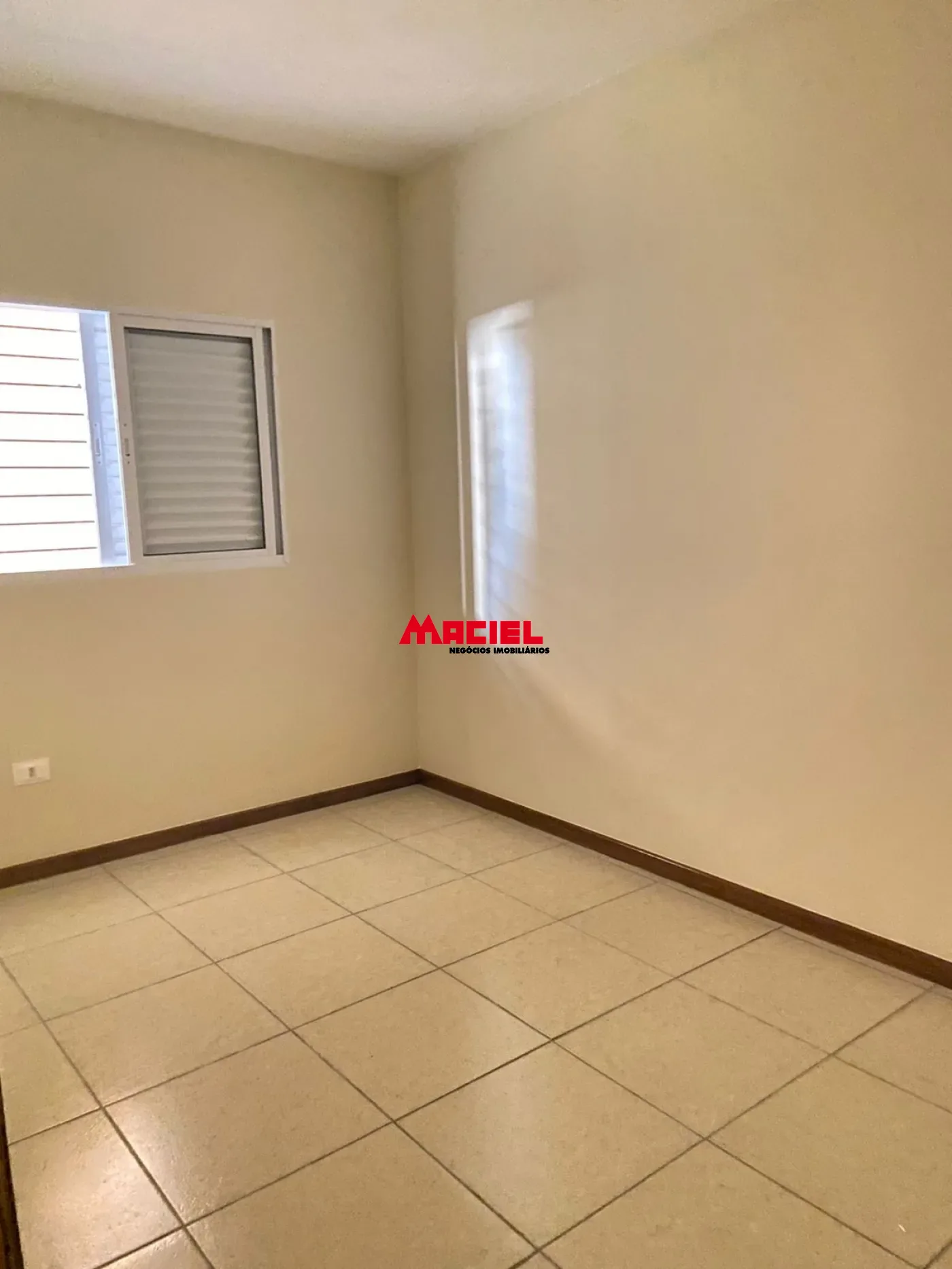 Comprar Casa / Padr&atilde;o em Jacare&iacute; R$ 400.000,00 - Foto 3
