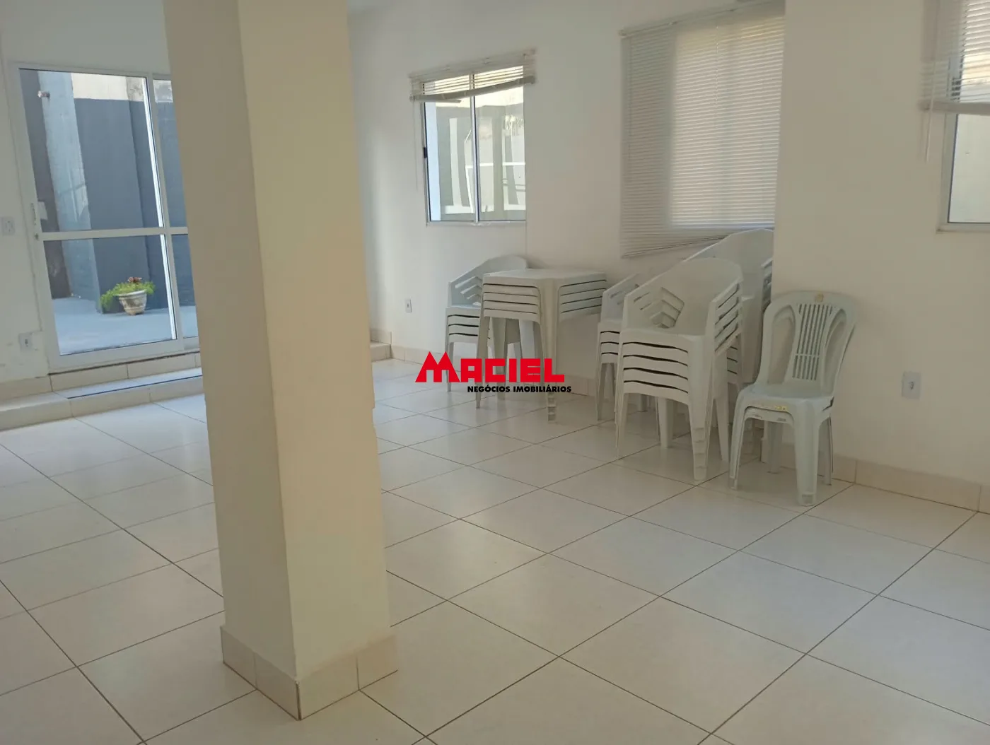 Comprar Apartamento / Padr&atilde;o em S&atilde;o Jos&eacute; dos Campos R$ 280.000,00 - Foto 3