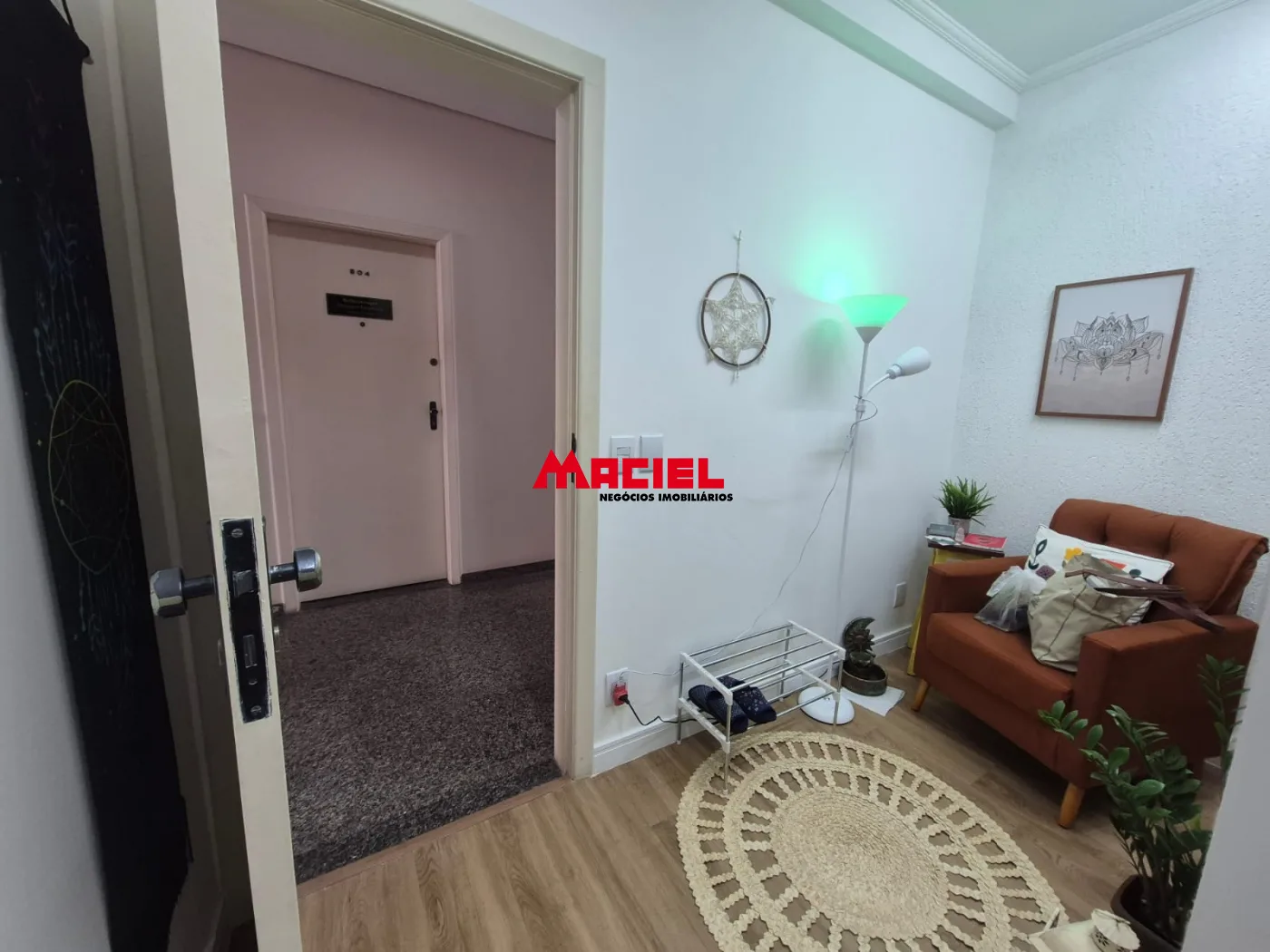 Comprar Comercial / Sala em Edif&iacute;cioCondom&iacute;nio em S&atilde;o Jos&eacute; dos Campos R$ 220.000,00 - Foto 1