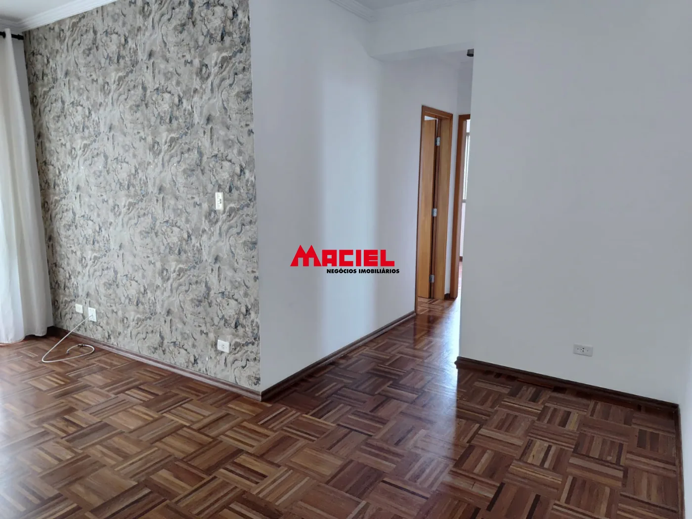 Alugar Apartamento / Padr&atilde;o em S&atilde;o Jos&eacute; dos Campos R$ 2.800,00 - Foto 2