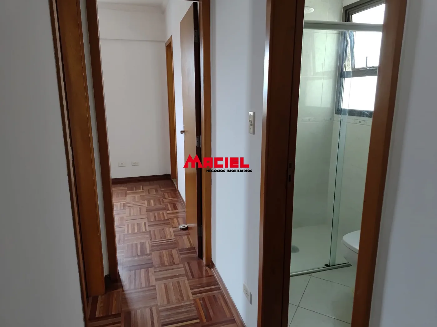 Alugar Apartamento / Padr&atilde;o em S&atilde;o Jos&eacute; dos Campos R$ 2.800,00 - Foto 7
