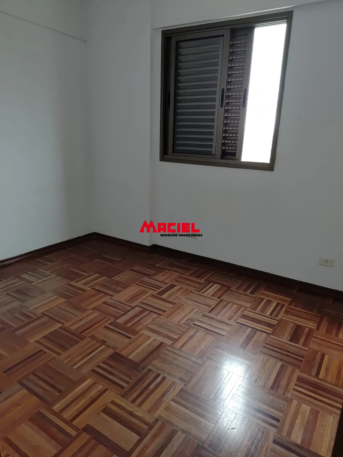 Alugar Apartamento / Padr&atilde;o em S&atilde;o Jos&eacute; dos Campos R$ 2.800,00 - Foto 8