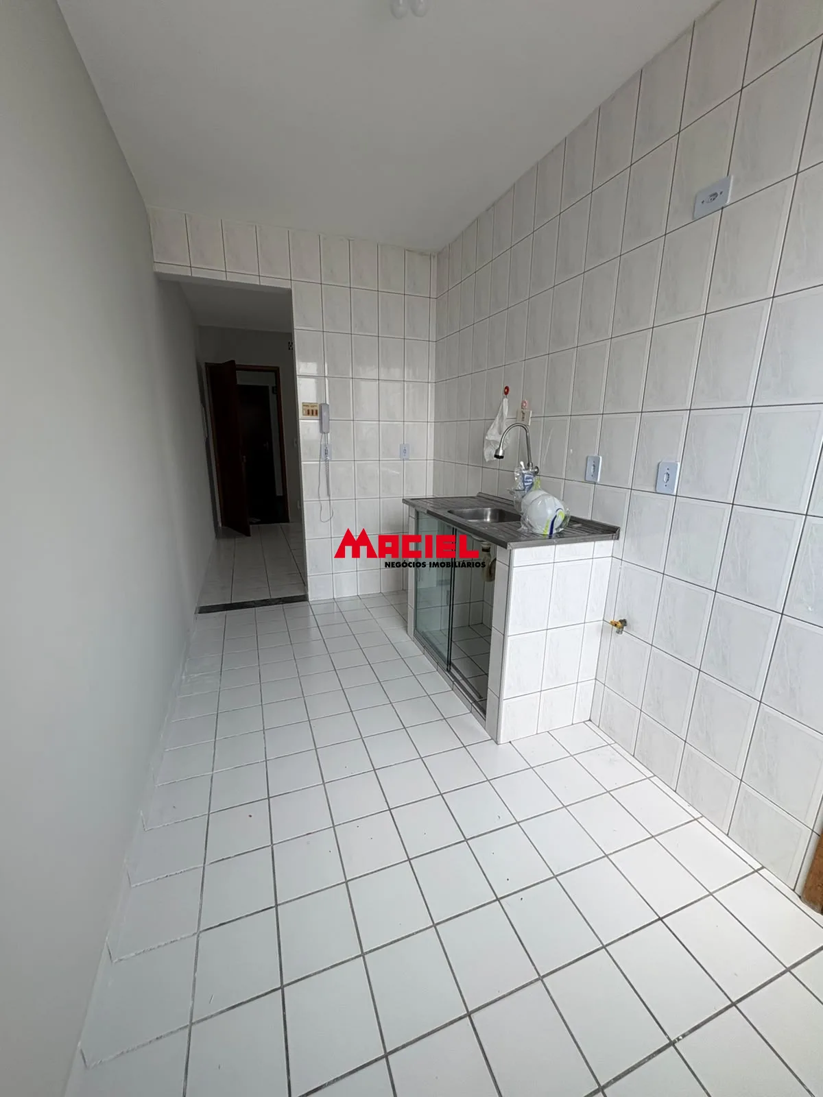 Alugar Apartamento / Padr&atilde;o em S&atilde;o Jos&eacute; dos Campos R$ 1.800,00 - Foto 3