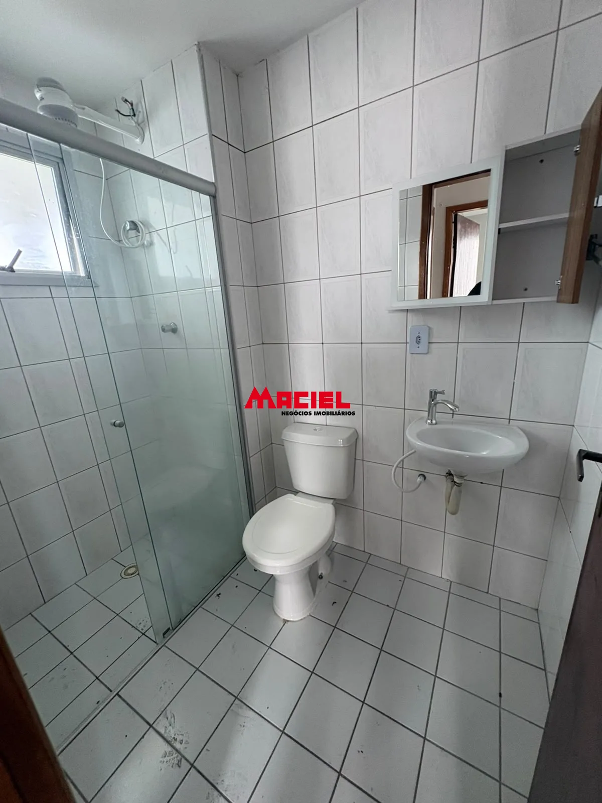 Alugar Apartamento / Padr&atilde;o em S&atilde;o Jos&eacute; dos Campos R$ 1.800,00 - Foto 9