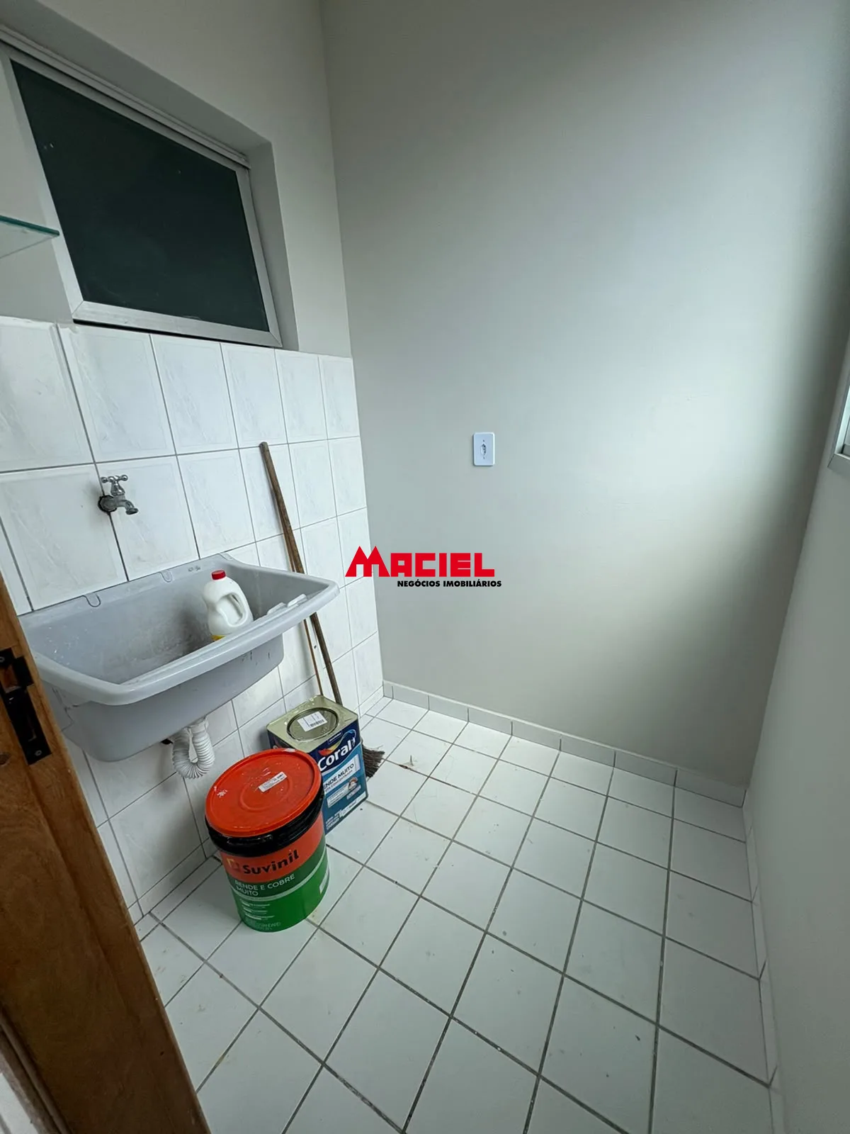 Alugar Apartamento / Padr&atilde;o em S&atilde;o Jos&eacute; dos Campos R$ 1.800,00 - Foto 13