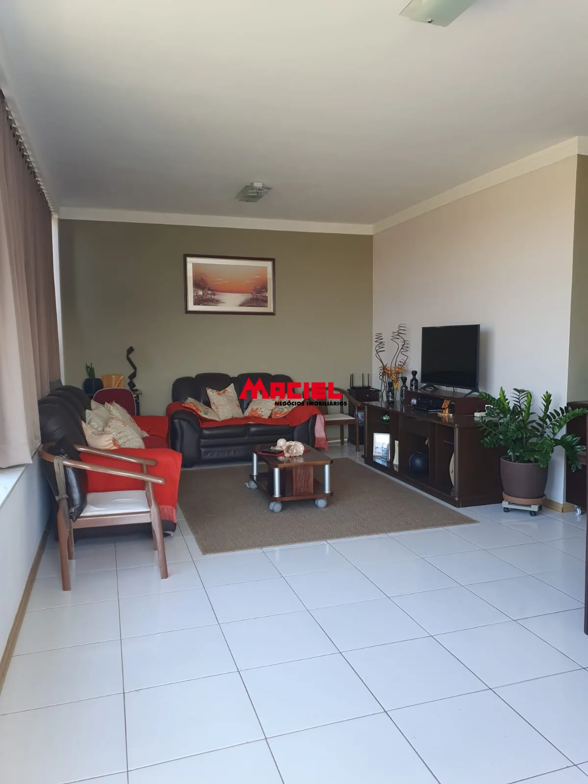 Comprar Casa / Condom&iacute;nio em Paraibuna R$ 980.000,00 - Foto 3