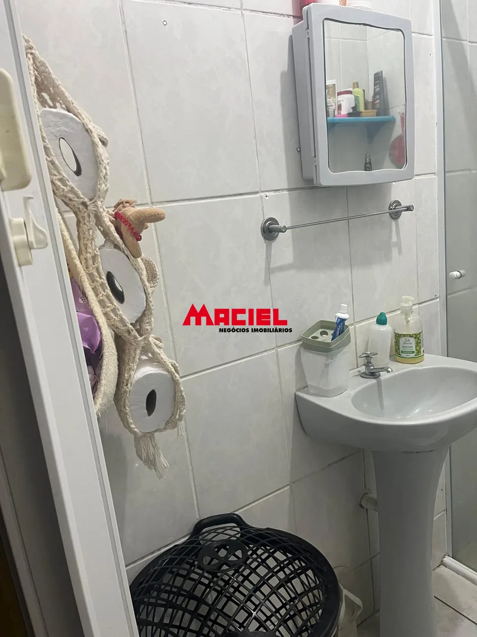 Comprar Casa / Padr&atilde;o em S&atilde;o Jos&eacute; dos Campos R$ 490.000,00 - Foto 2