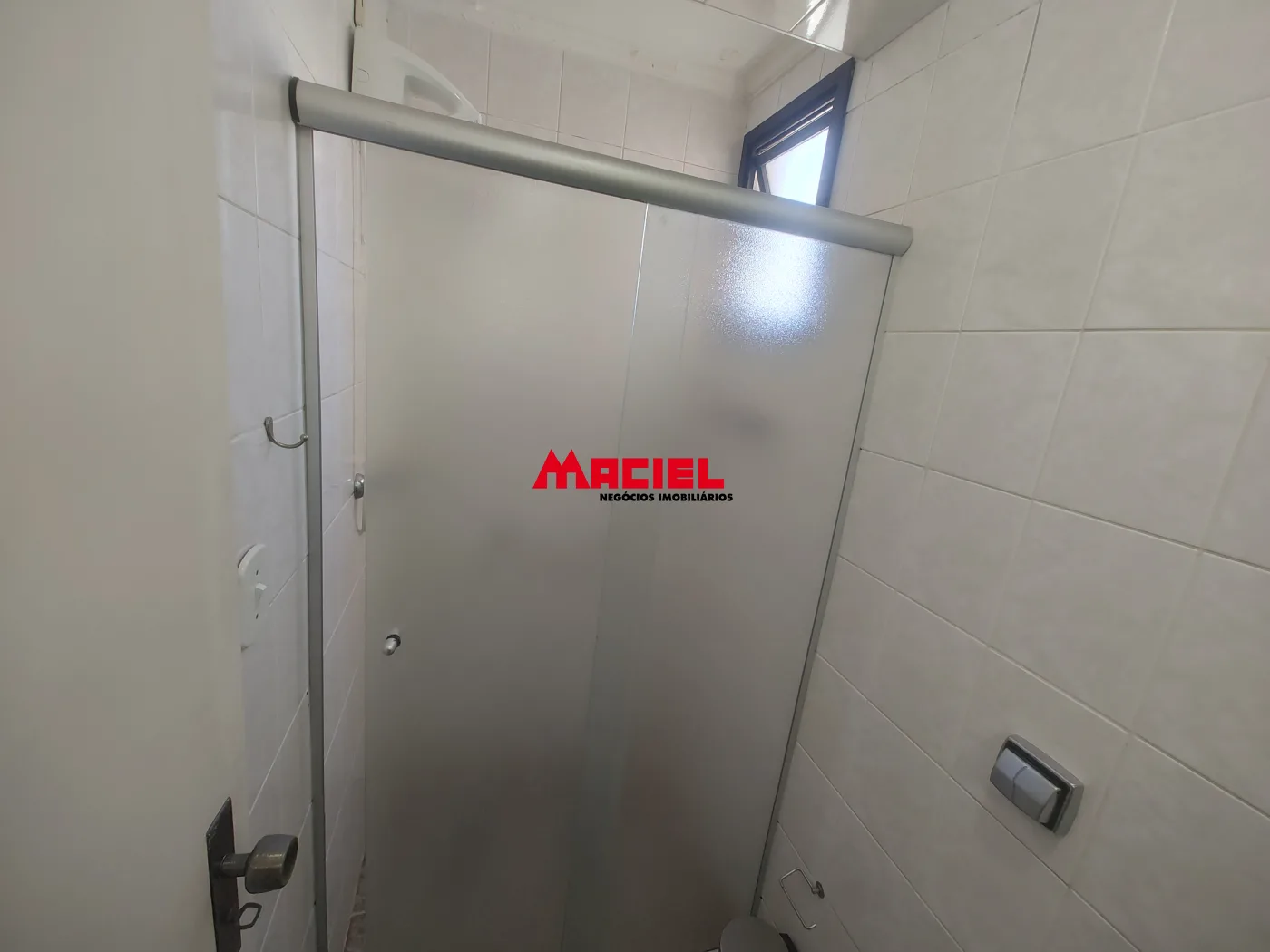 Comprar Apartamento / Padr&atilde;o em Taubat&eacute; R$ 350.000,00 - Foto 4